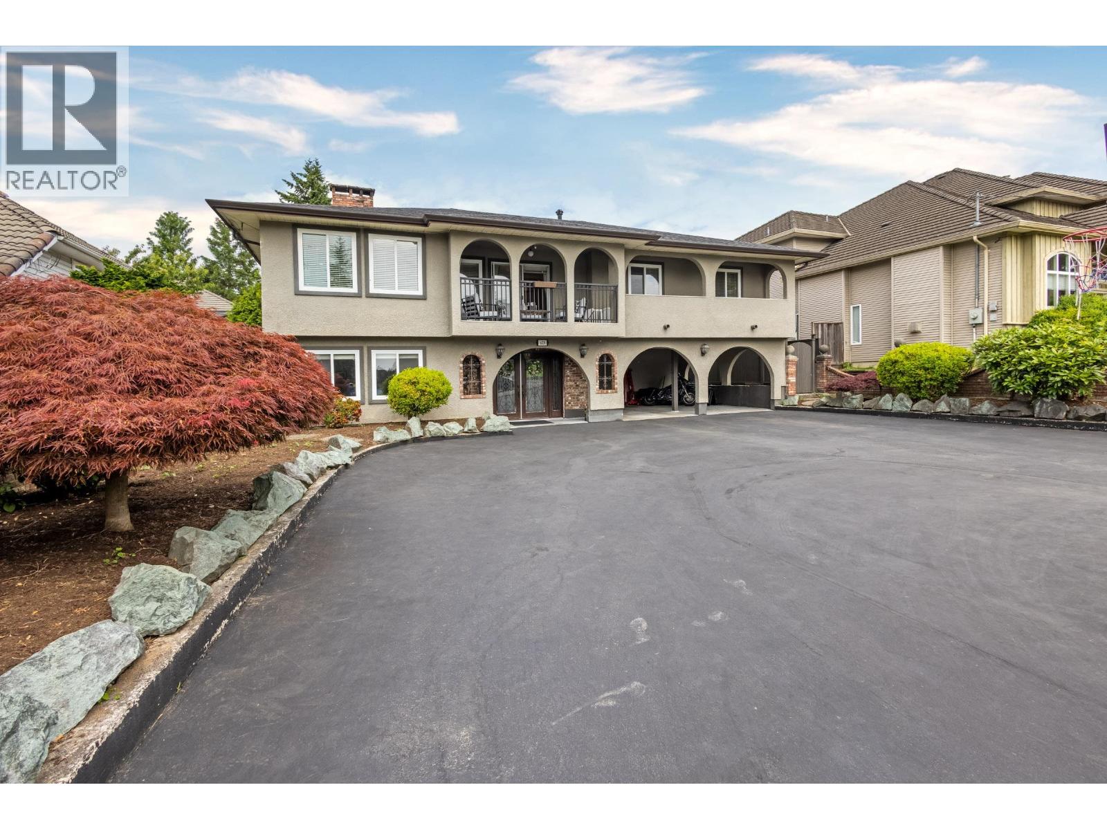 Photo 2 of 629 Thompson Avenue, Coquitlam BC