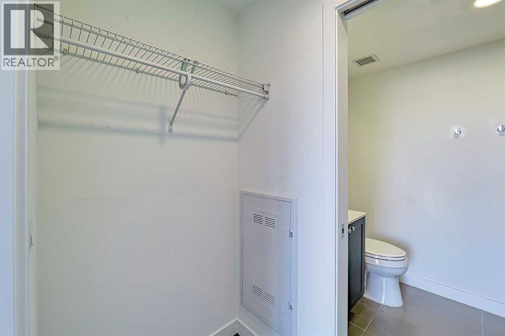 Single Family House High rise for Sale in   A Street NW Sunnyside Calgary 