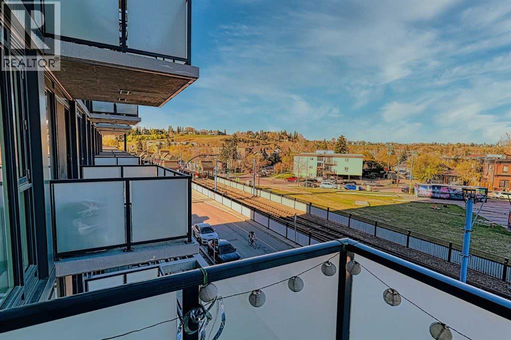Single Family House High rise for Sale in   A Street NW Sunnyside Calgary 