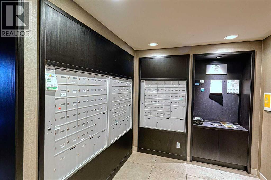 Single Family House High rise for Sale in   A Street NW Sunnyside Calgary 