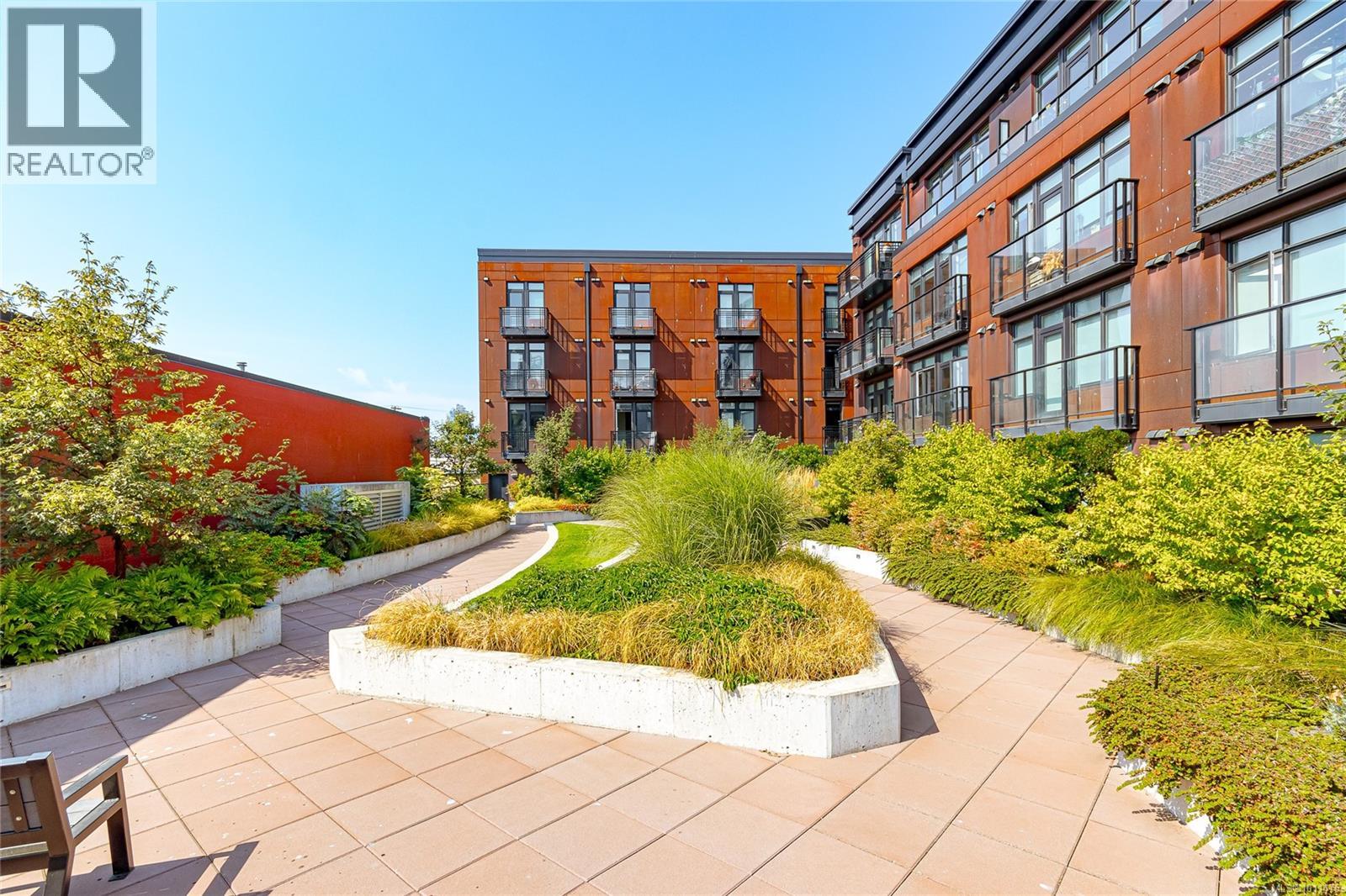 307 515 Chatham Street, Victoria