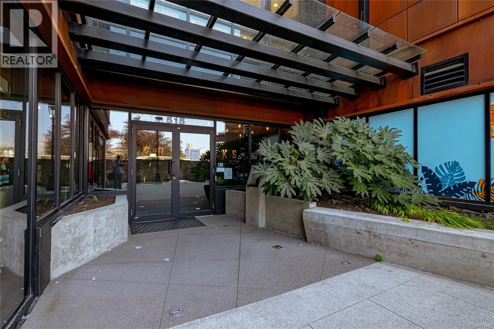 307 515 Chatham Street, Victoria