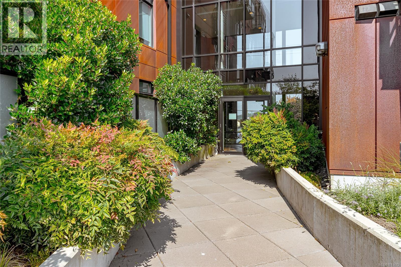 307 515 Chatham Street, Victoria