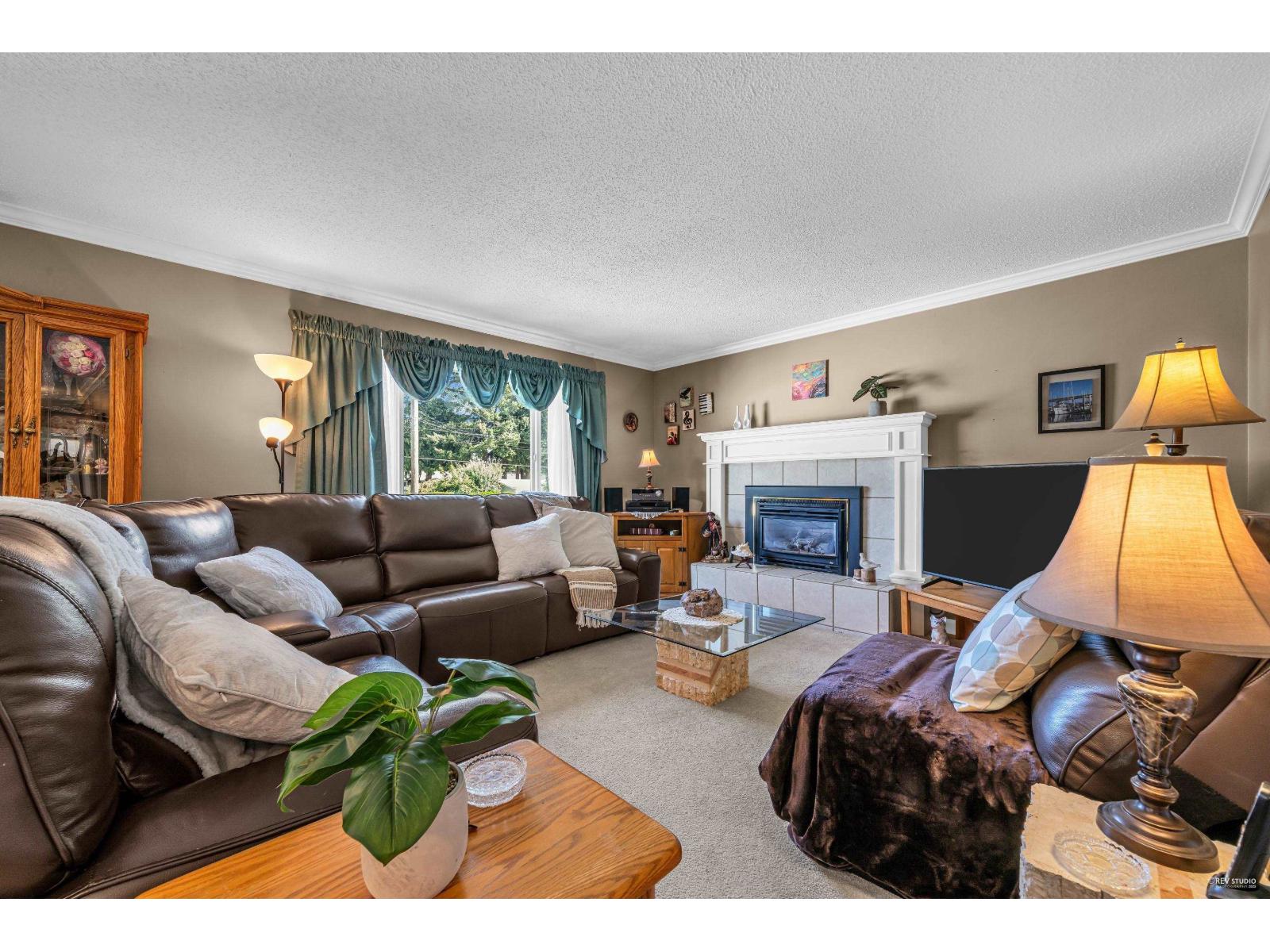Photo 13 of 26580 28 B Avenue, Langley BC