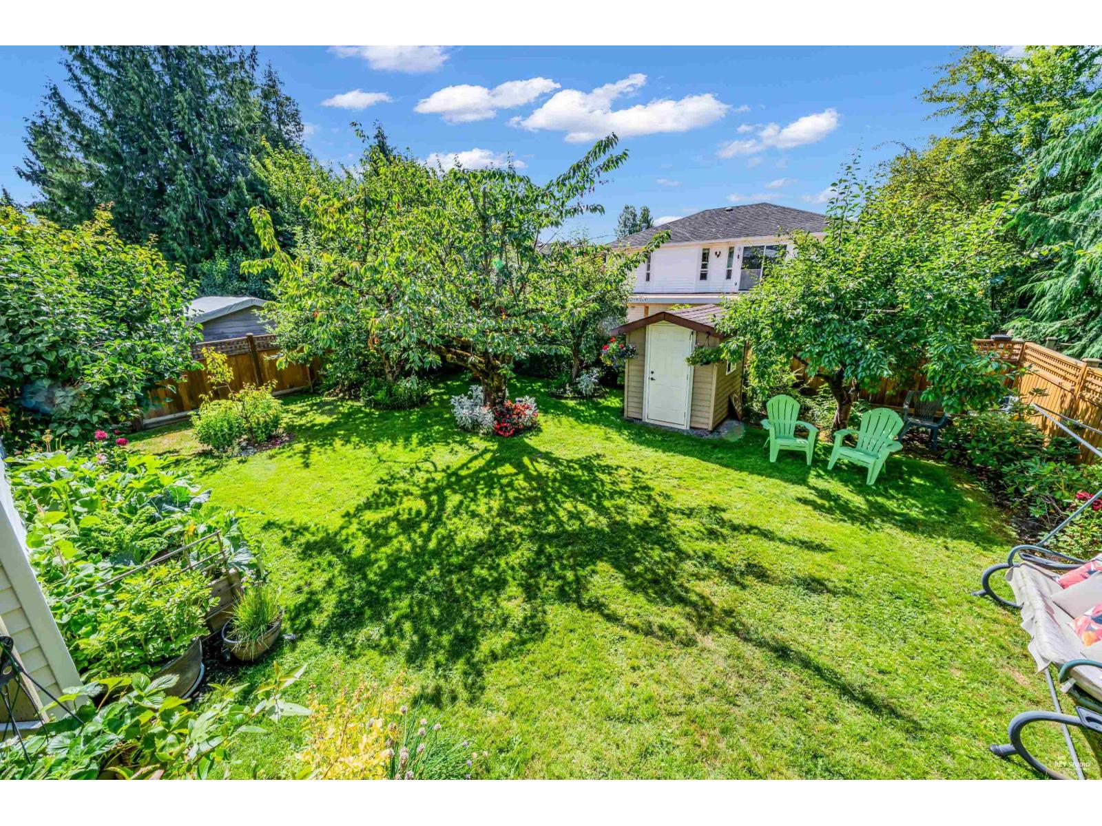 Photo 18 of 26580 28 B Avenue, Langley BC