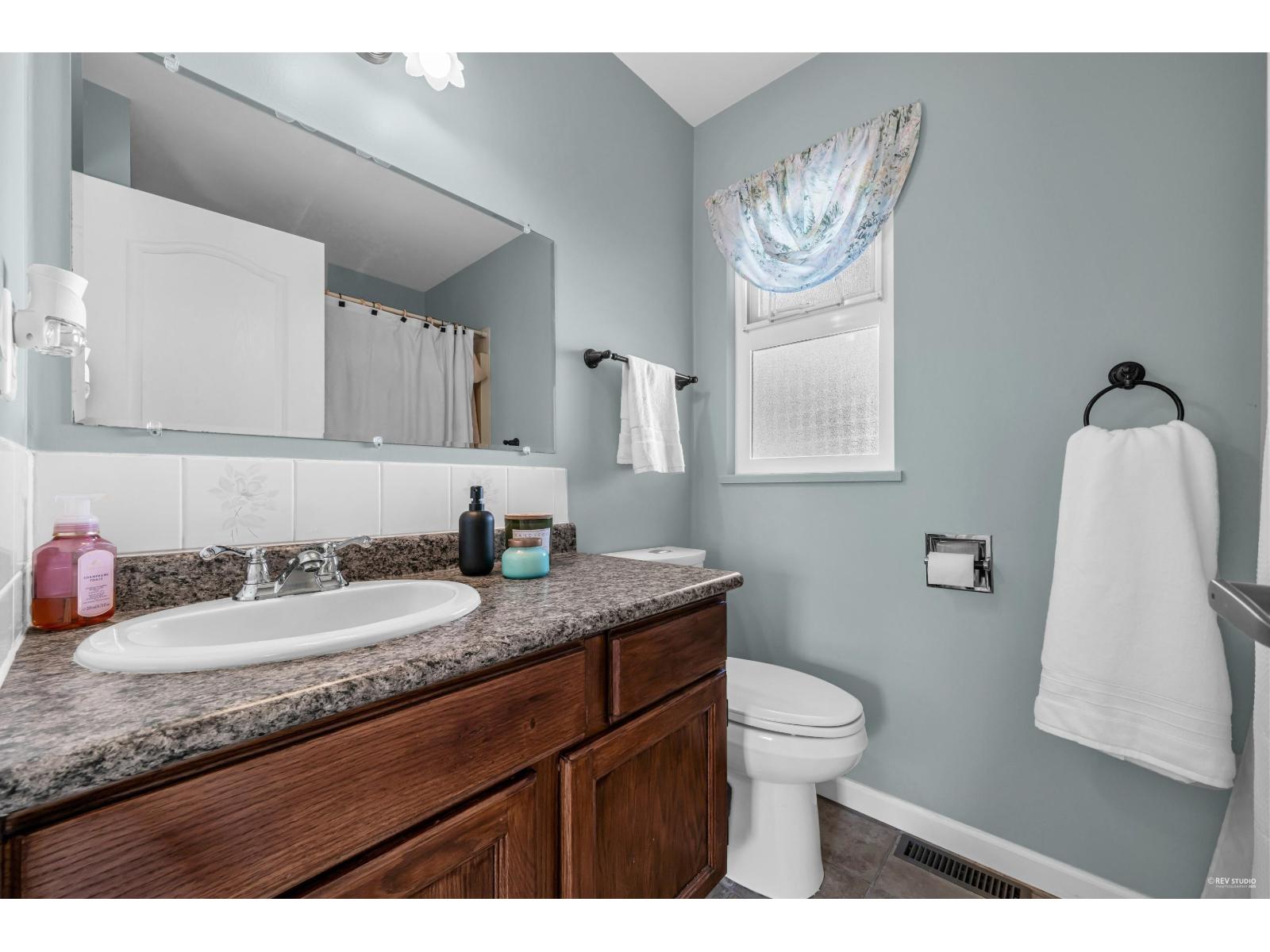 Photo 32 of 26580 28 B Avenue, Langley BC