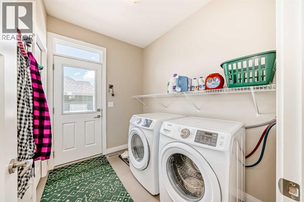 Photo 25 of 222 Cooperswood Green Sw, Airdrie AB