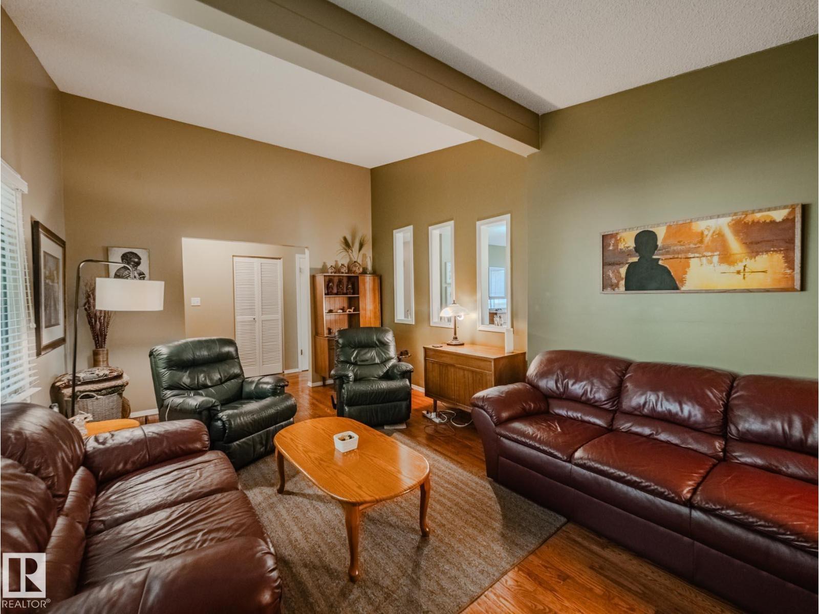 Photo 8 of 50 Flagstone Cr, St Albert AB