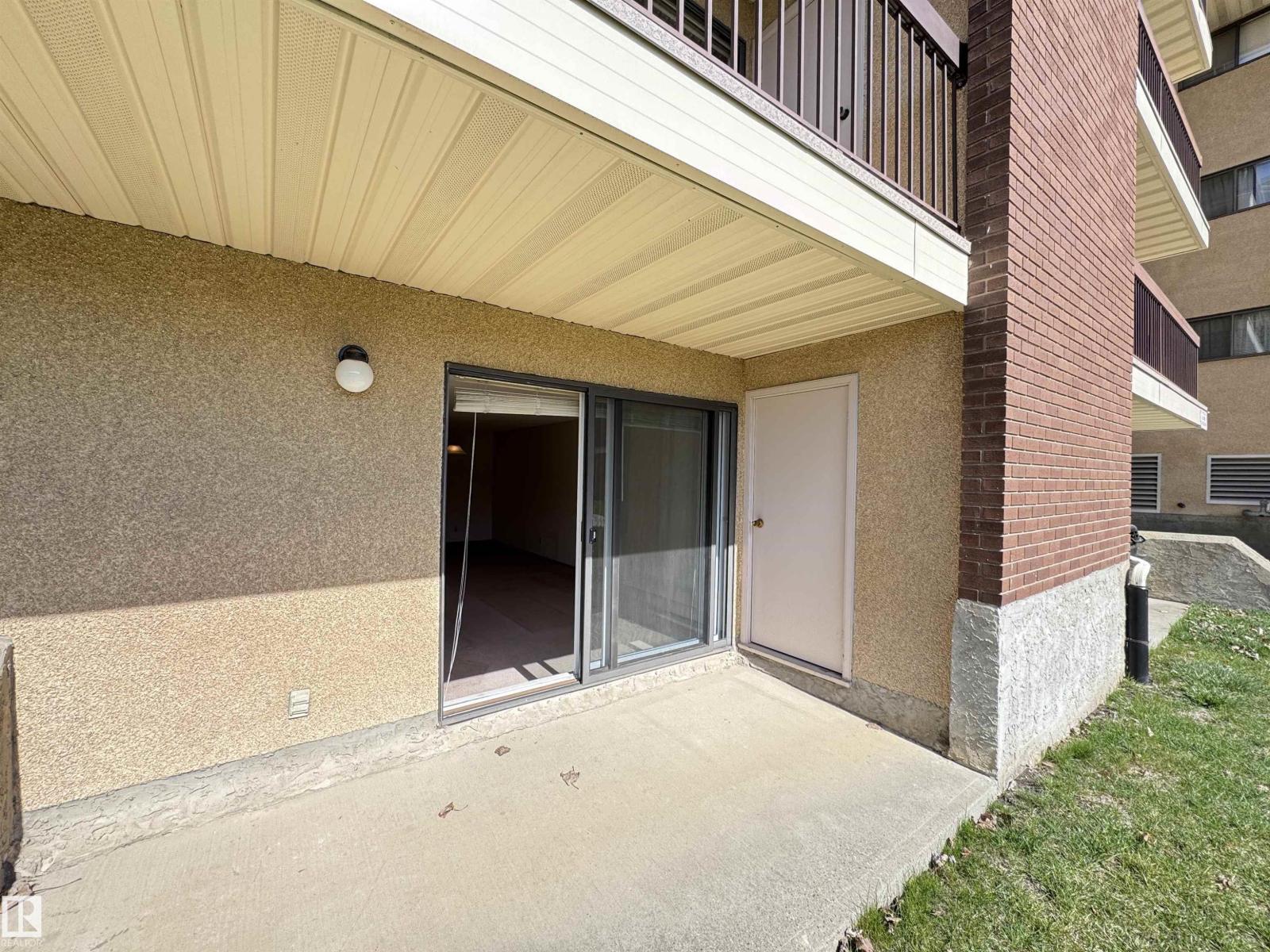 Photo 15 of 110 10511 19 Av Nw, Edmonton AB