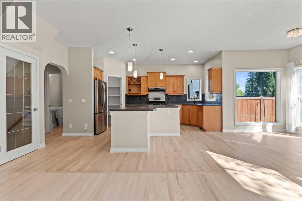 Photo 11 of 16 Shawbrooke Park Sw, Calgary AB