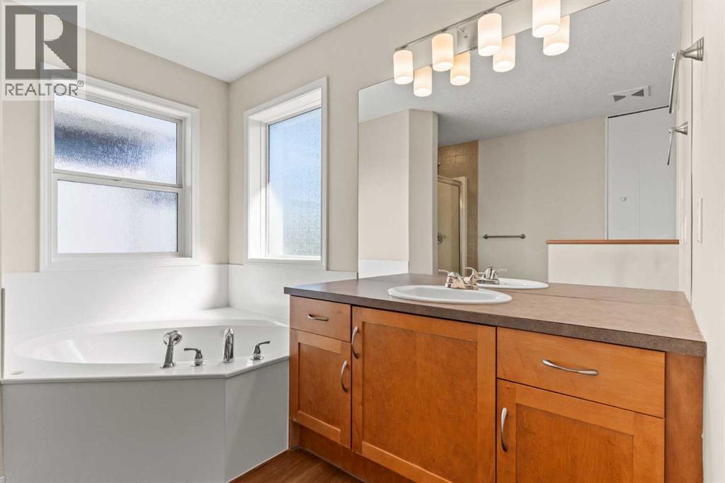 Photo 37 of 16 Shawbrooke Park Sw, Calgary AB