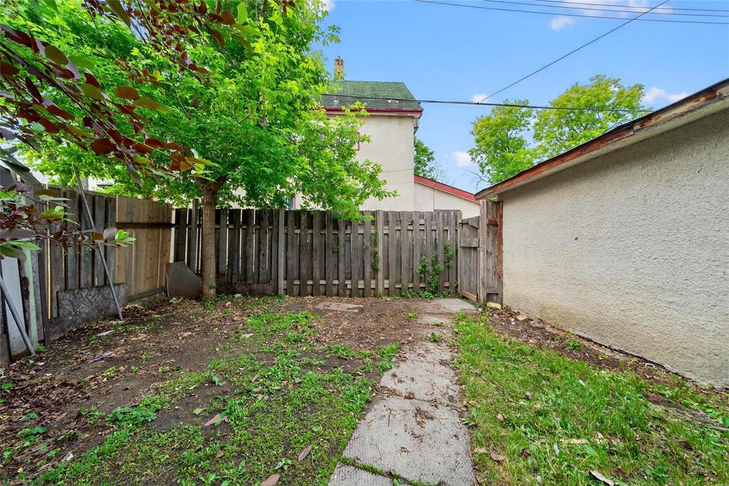 Photo 35 of 534 William Avenue, Winnipeg MB