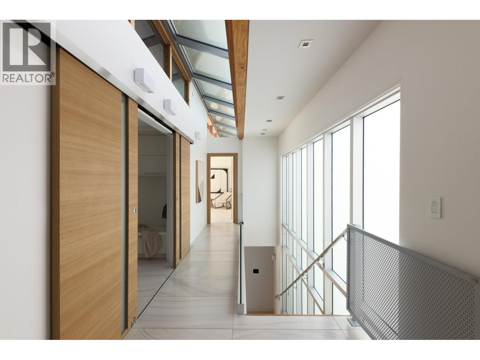 Photo 18 of 105 Peveril Avenue, Vancouver BC