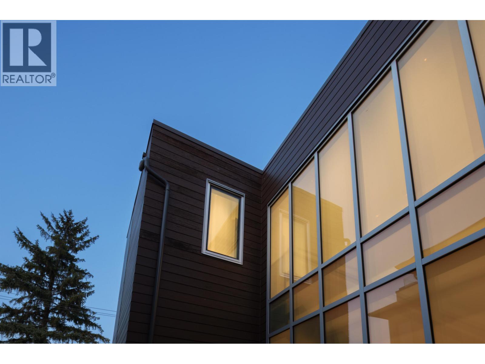 Photo 36 of 105 Peveril Avenue, Vancouver BC