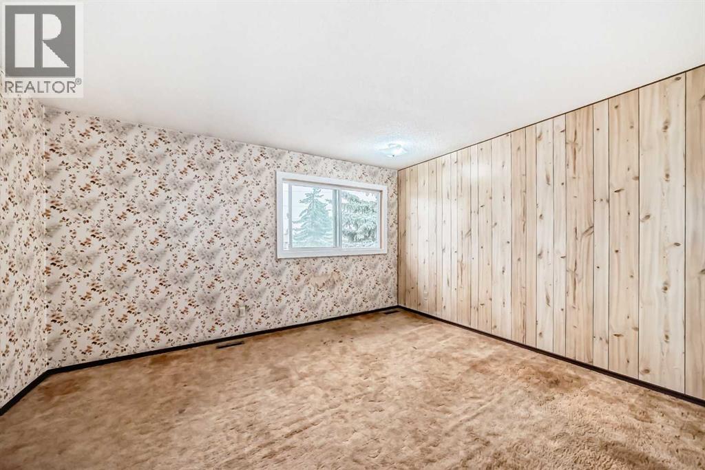 Photo 20 of 8 14736 Deerfield Drive Se, Calgary AB