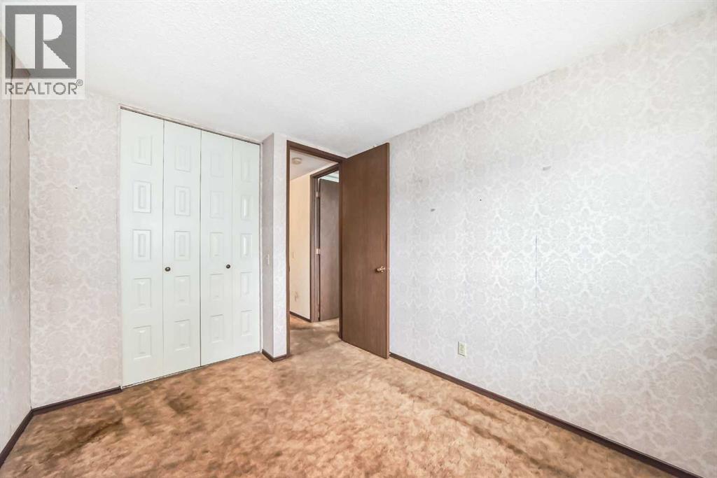 Photo 24 of 8 14736 Deerfield Drive Se, Calgary AB