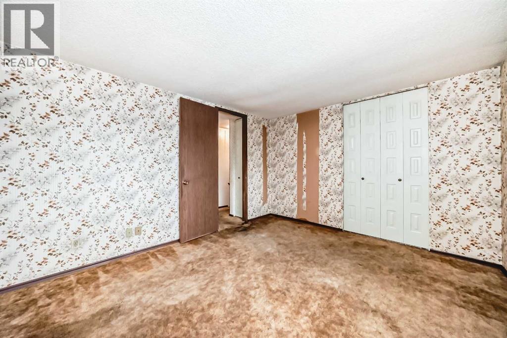 Photo 22 of 8 14736 Deerfield Drive Se, Calgary AB