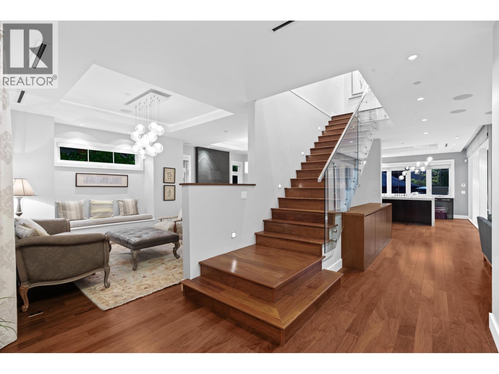 Photo 4 of 5390 Elm Street, Vancouver BC