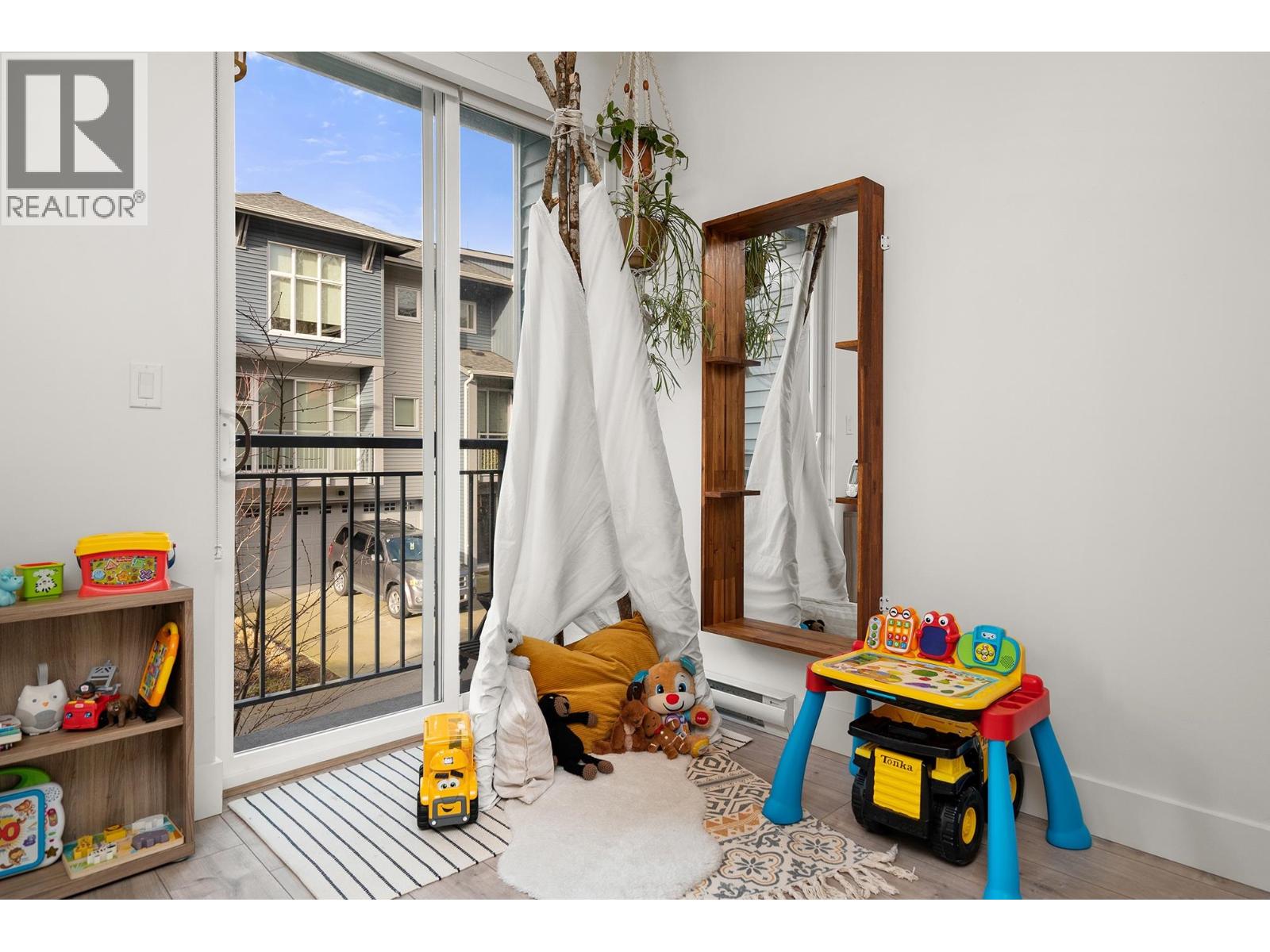 Photo 15 of 49 24076 112 Avenue, Maple Ridge BC