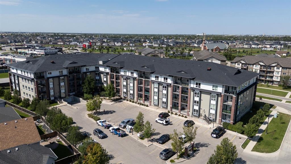 Photo 2 of 215 10 Hill Grove Point, Winnipeg MB