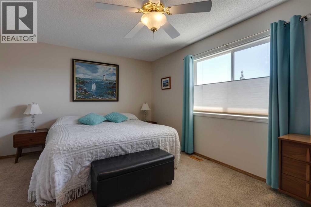 Photo 16 of 131 Citadel Mesa Close Nw, Calgary AB