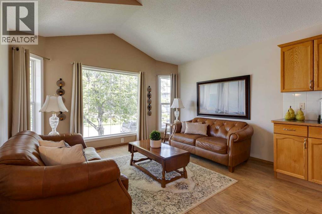 Photo 5 of 131 Citadel Mesa Close Nw, Calgary AB
