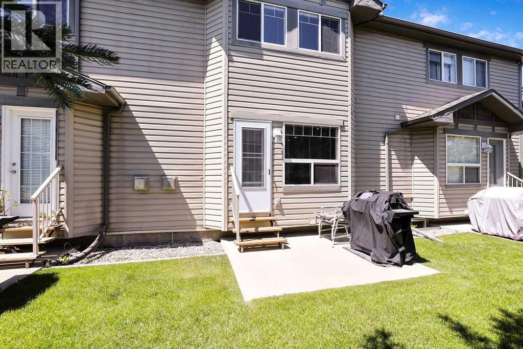 Photo 29 of 90 Cimarron Trail, Okotoks AB