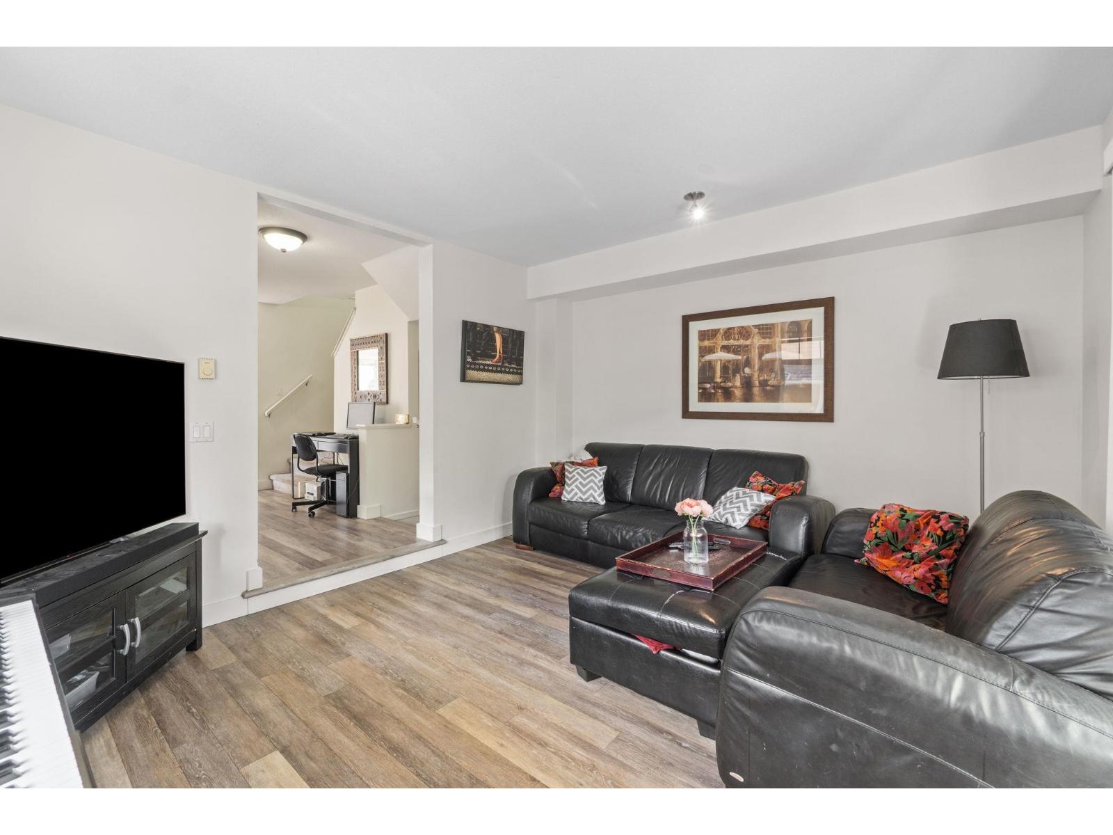 Photo 8 of 25 15233 34 Avenue, Surrey BC