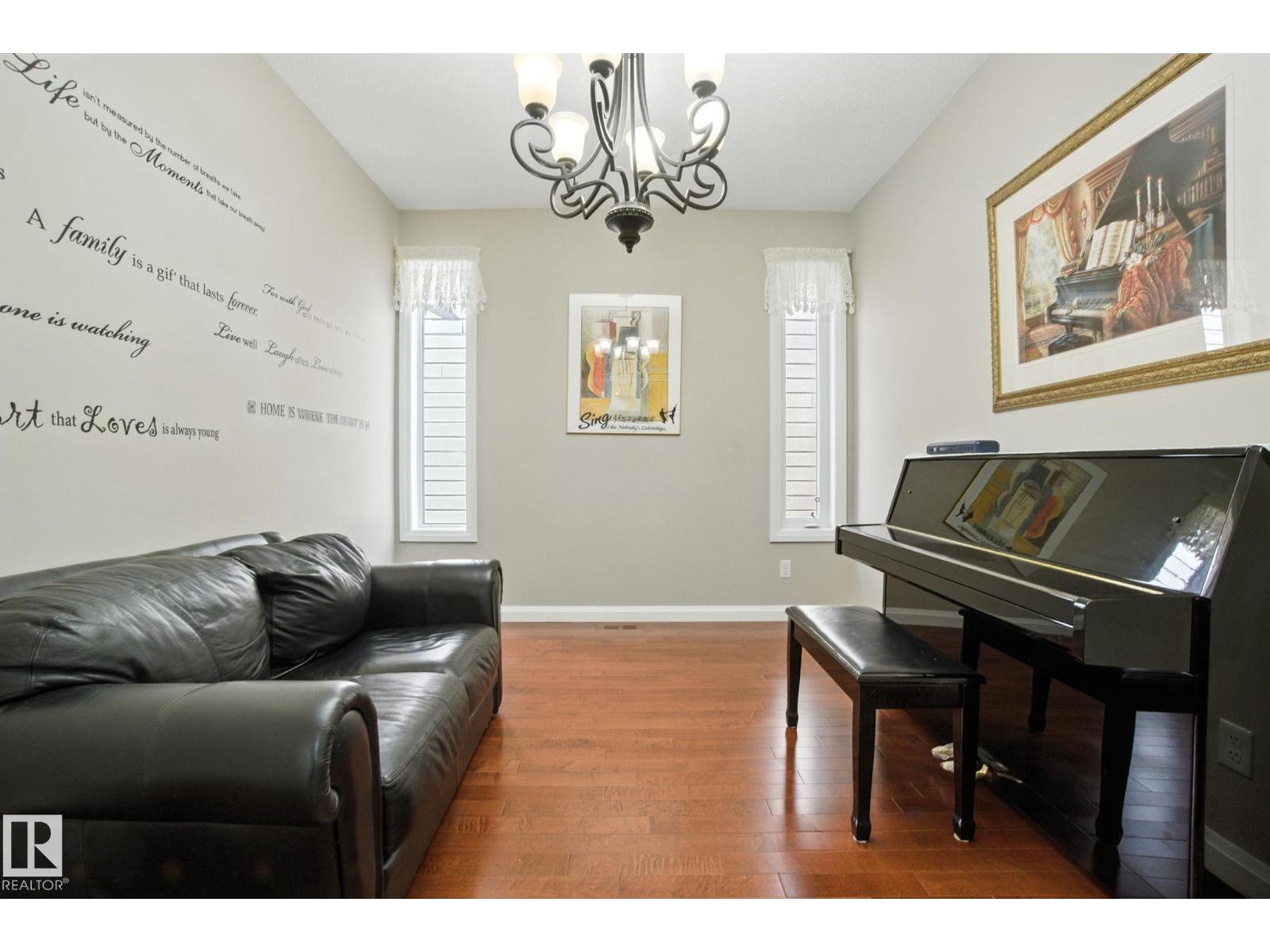 Photo 10 of 478 Ainslie Cr Sw Sw, Edmonton AB