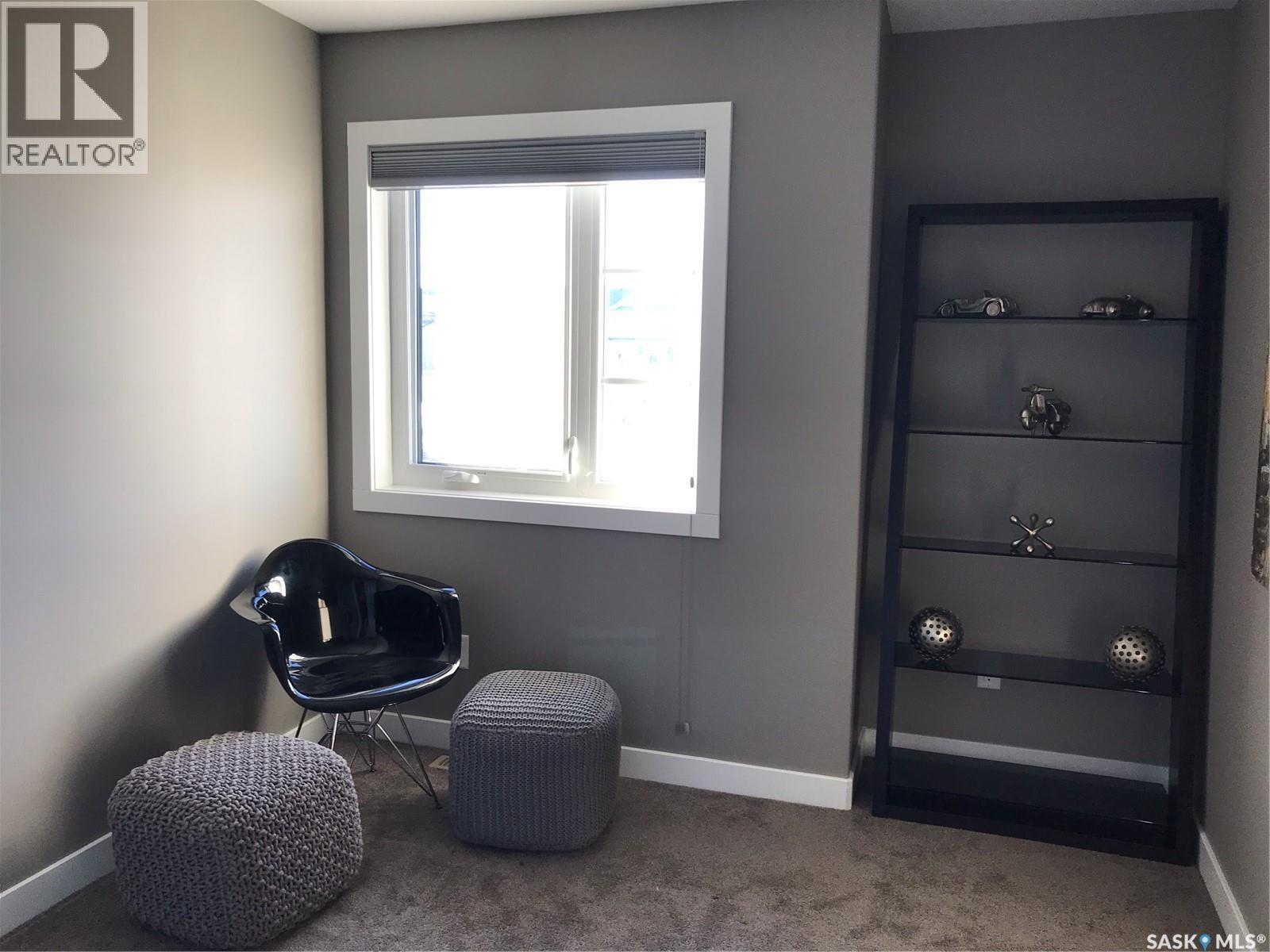 Photo 9 of 1 5301 Beacon Drive, Regina SK