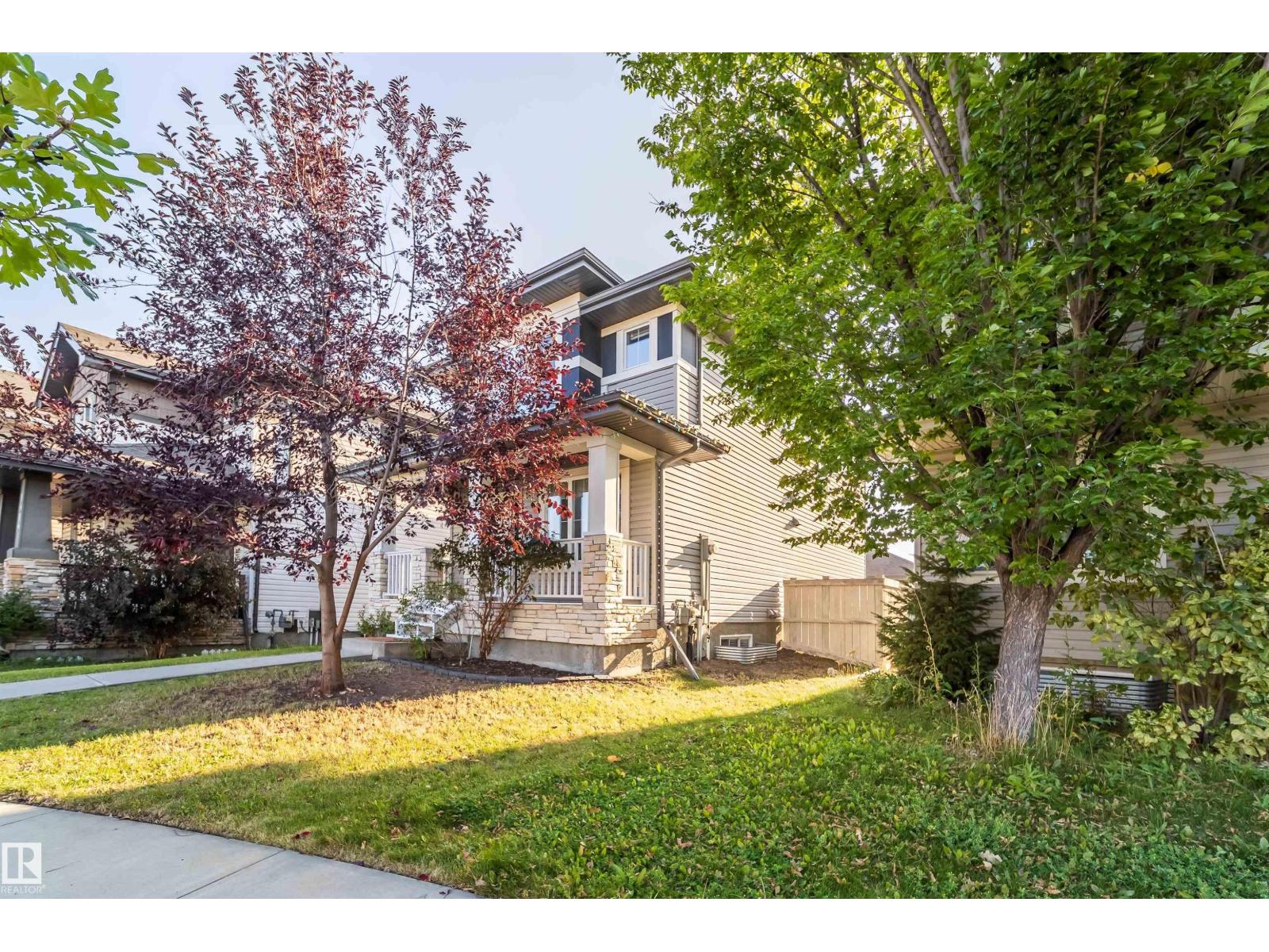 Photo 9 of 1023 160 St Sw, Edmonton AB