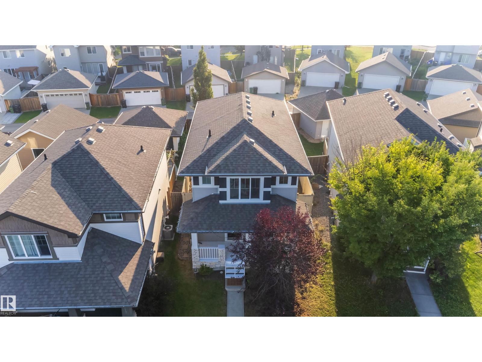Photo 2 of 1023 160 St Sw, Edmonton AB
