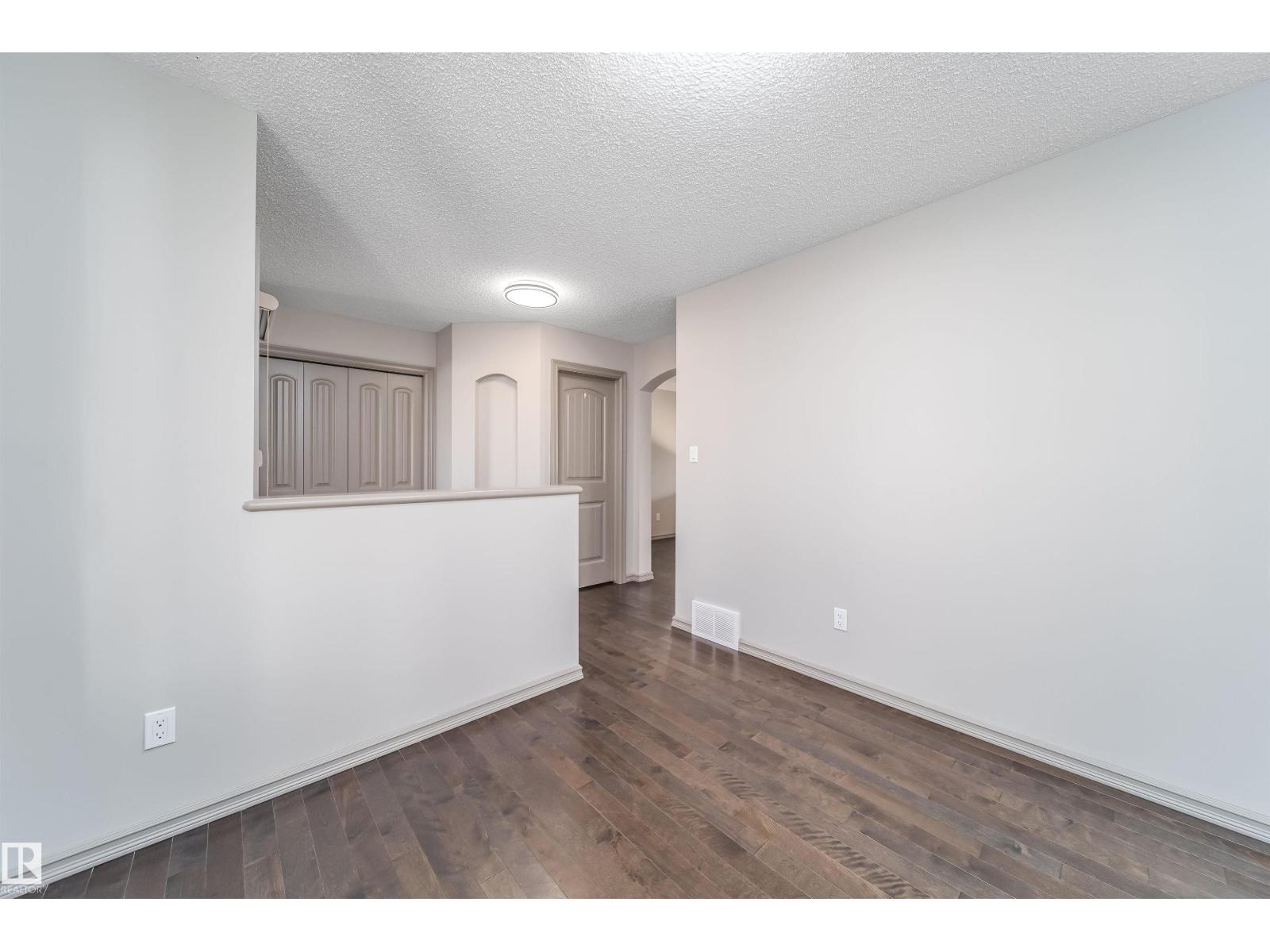 Photo 19 of 1023 160 St Sw, Edmonton AB