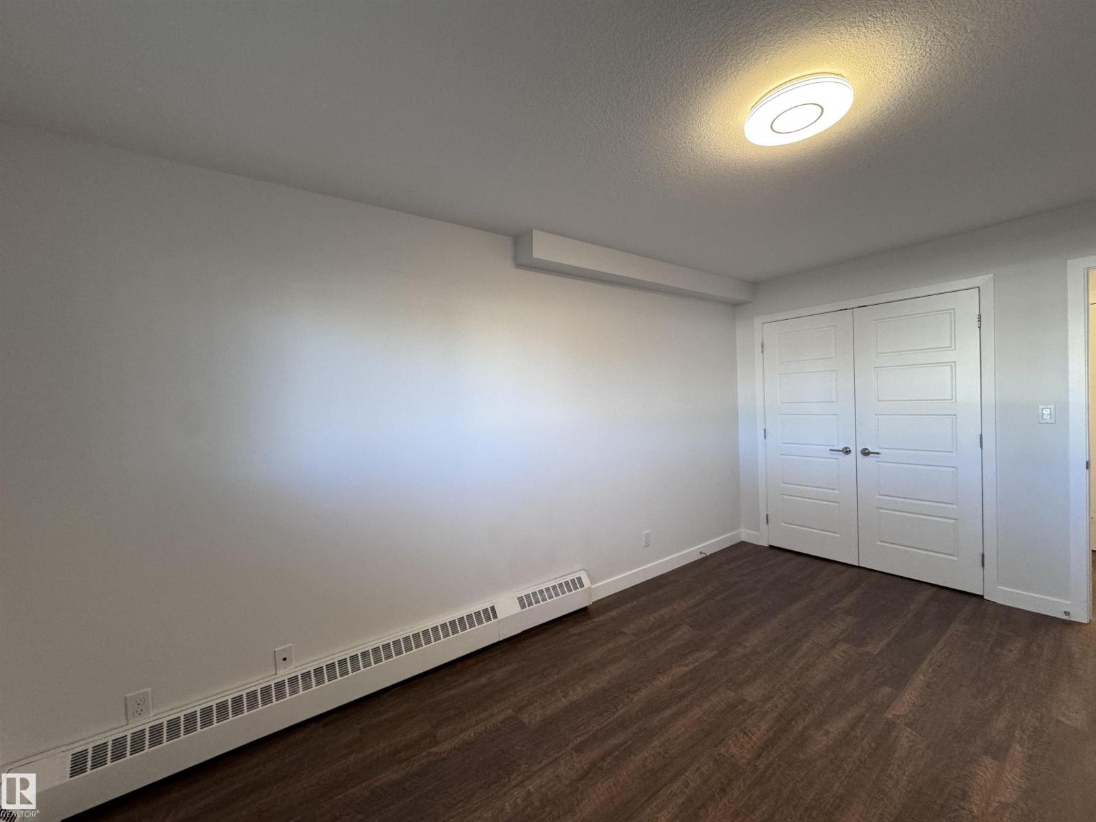 Photo 16 of 103 10511 19 Av Nw, Edmonton AB
