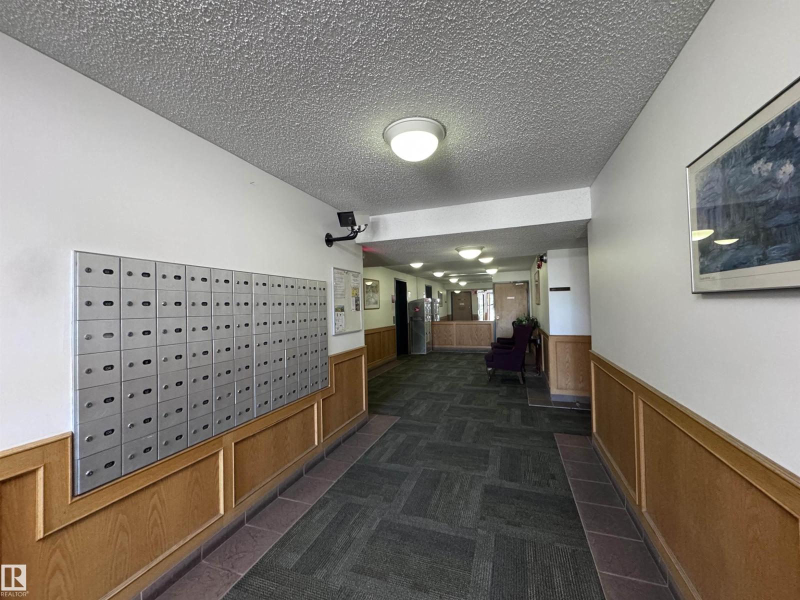 Photo 22 of 103 10511 19 Av Nw, Edmonton AB