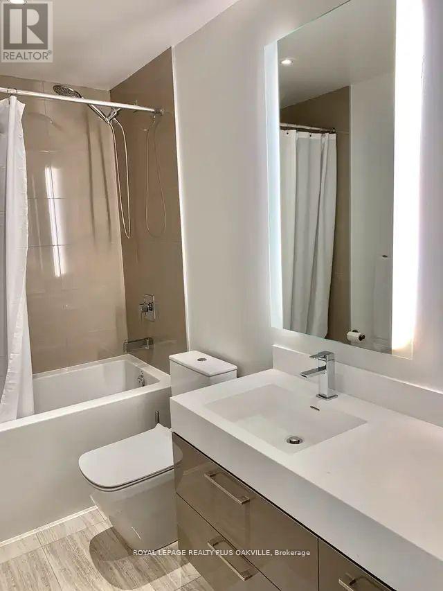 Photo 6 of 3406 1 Yorkville Avenue, Toronto ON