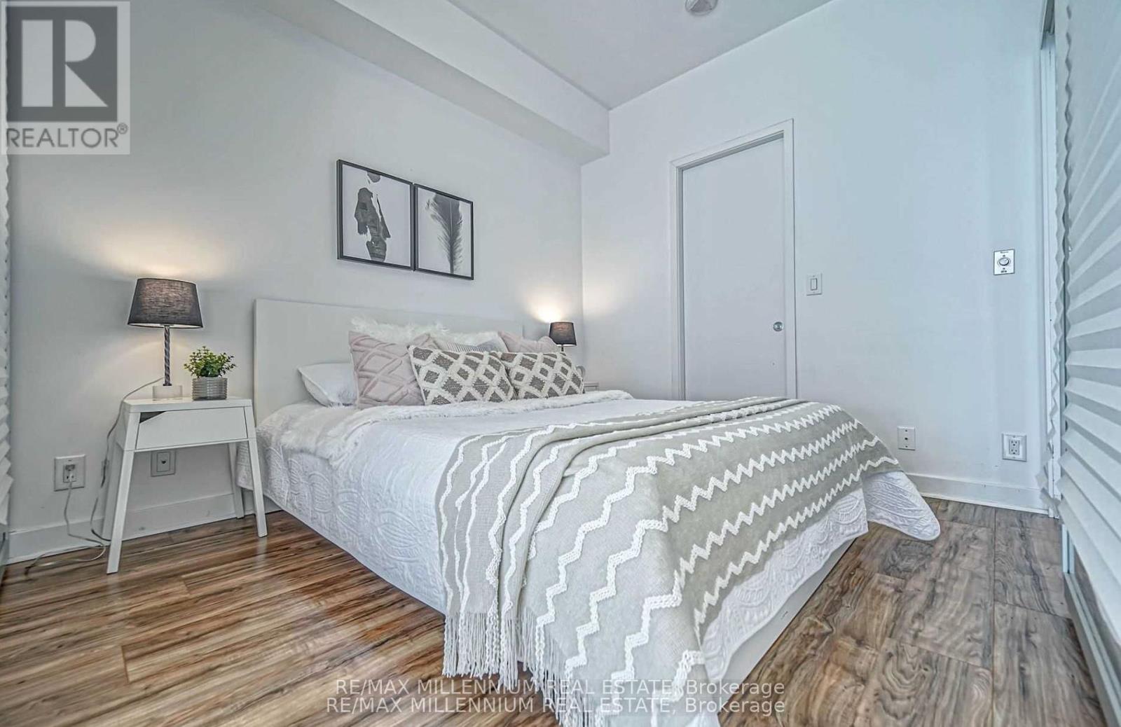 Photo 17 of 3612 14 York Street, Toronto ON