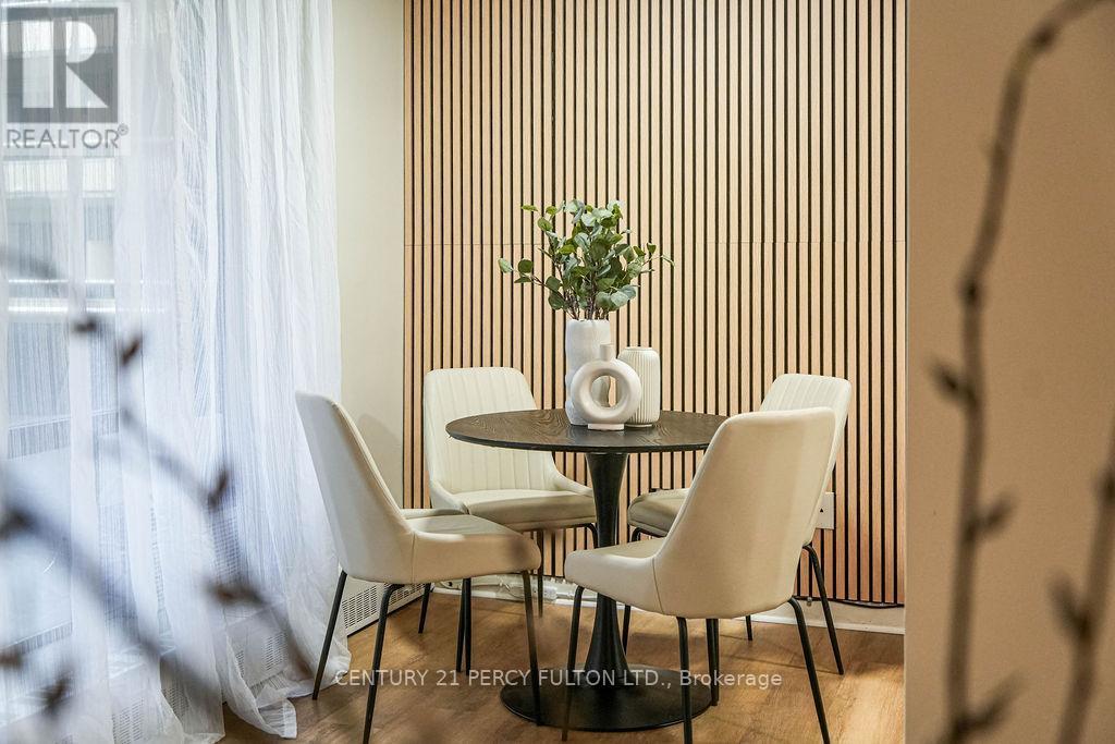Photo 12 of 101 921 Midland Avenue, Toronto ON