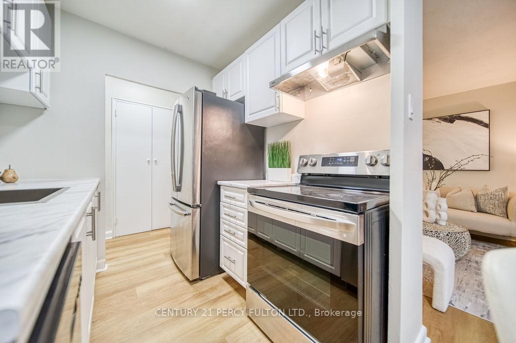 Photo 17 of 101 921 Midland Avenue, Toronto ON