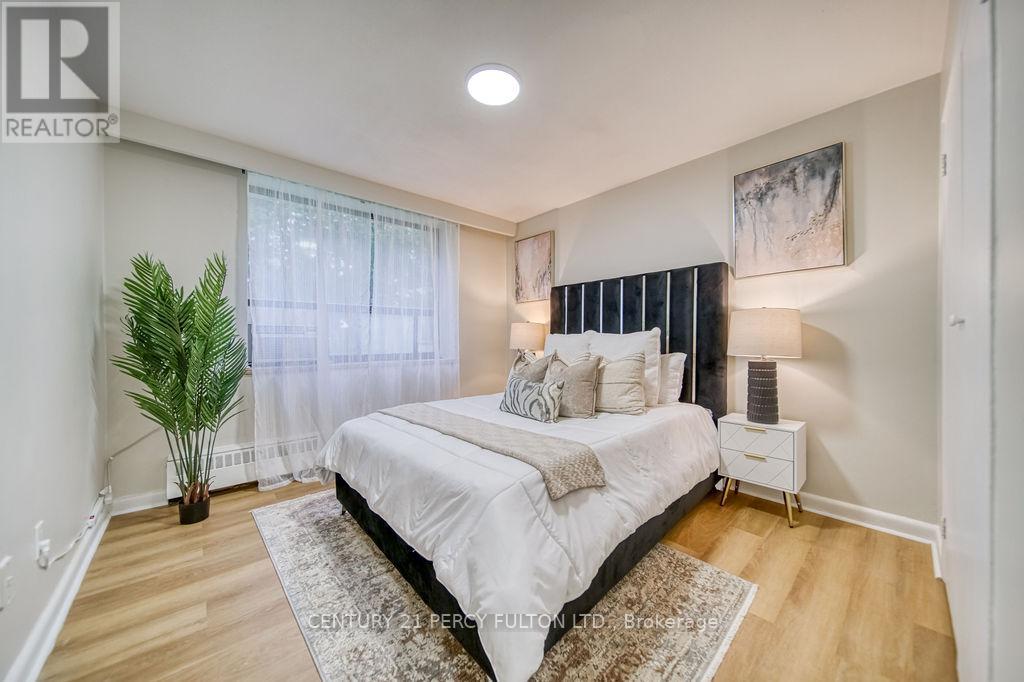Photo 25 of 101 921 Midland Avenue, Toronto ON