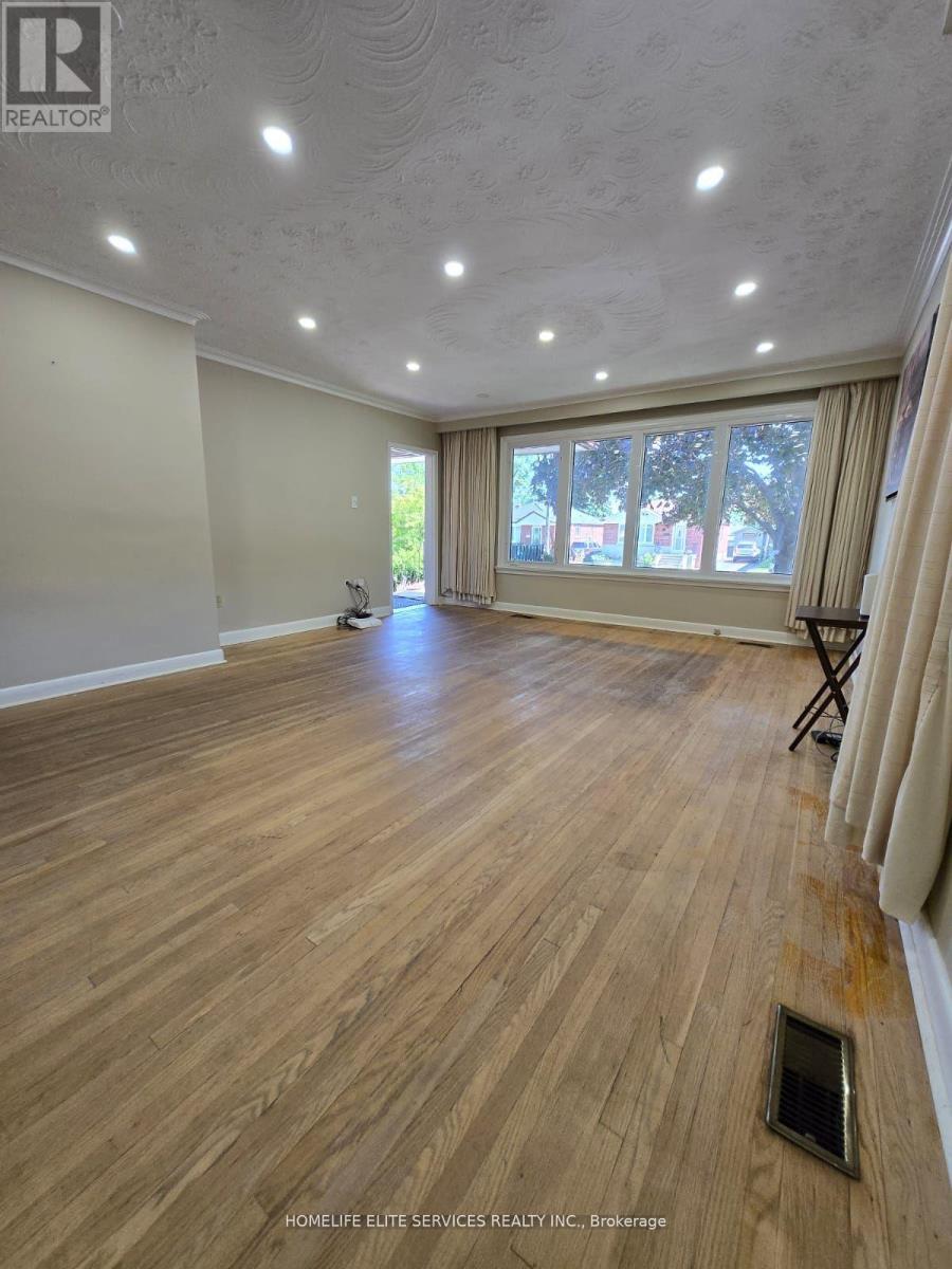 Photo 5 of 28 Delbert Drive, Toronto ON