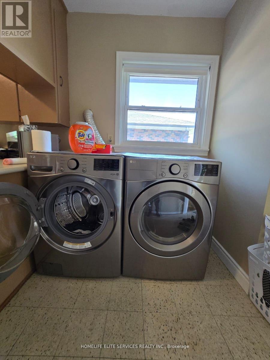 Photo 8 of 28 Delbert Drive, Toronto ON