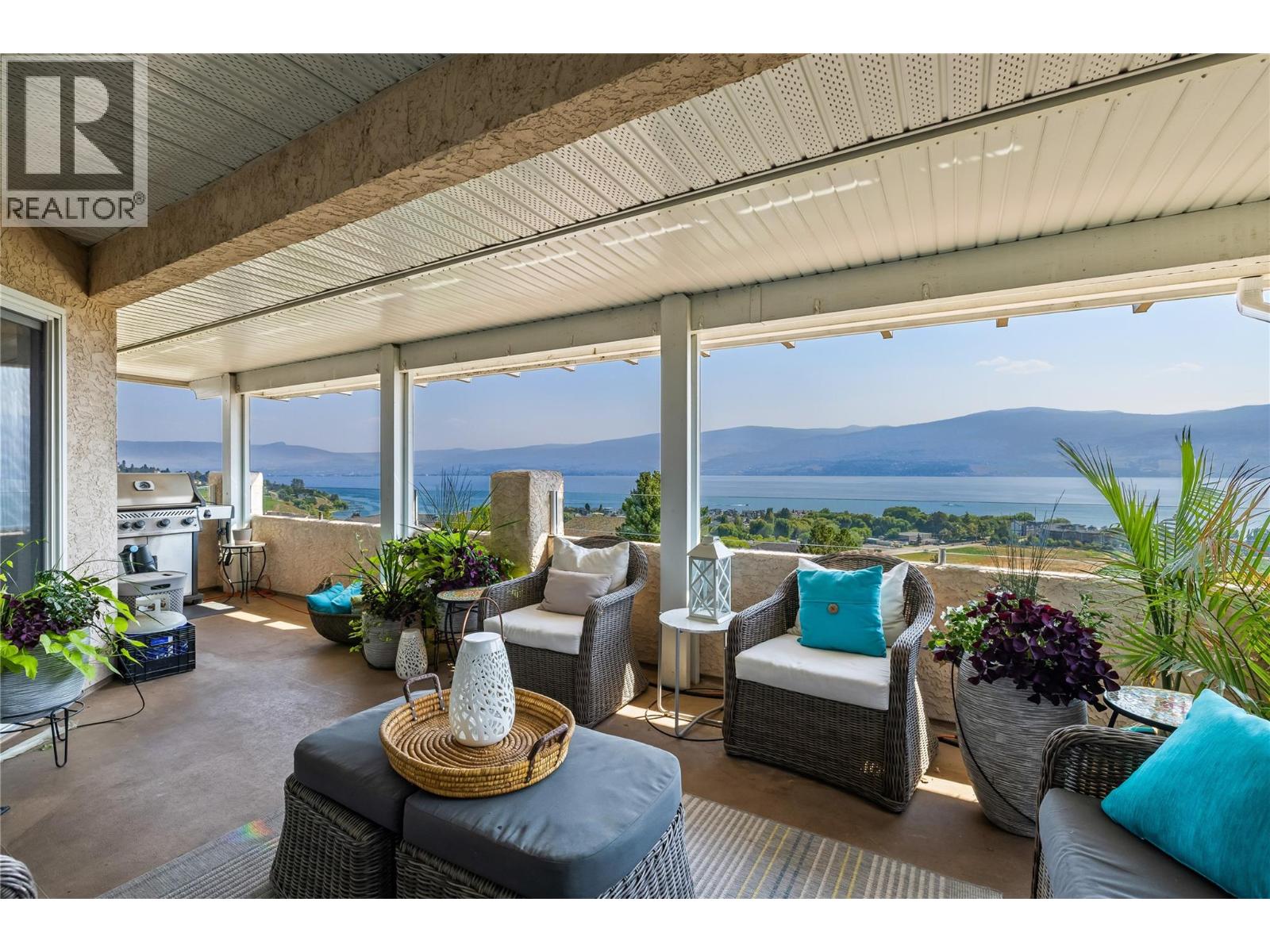 1546 Golden View Drive, West Kelowna
