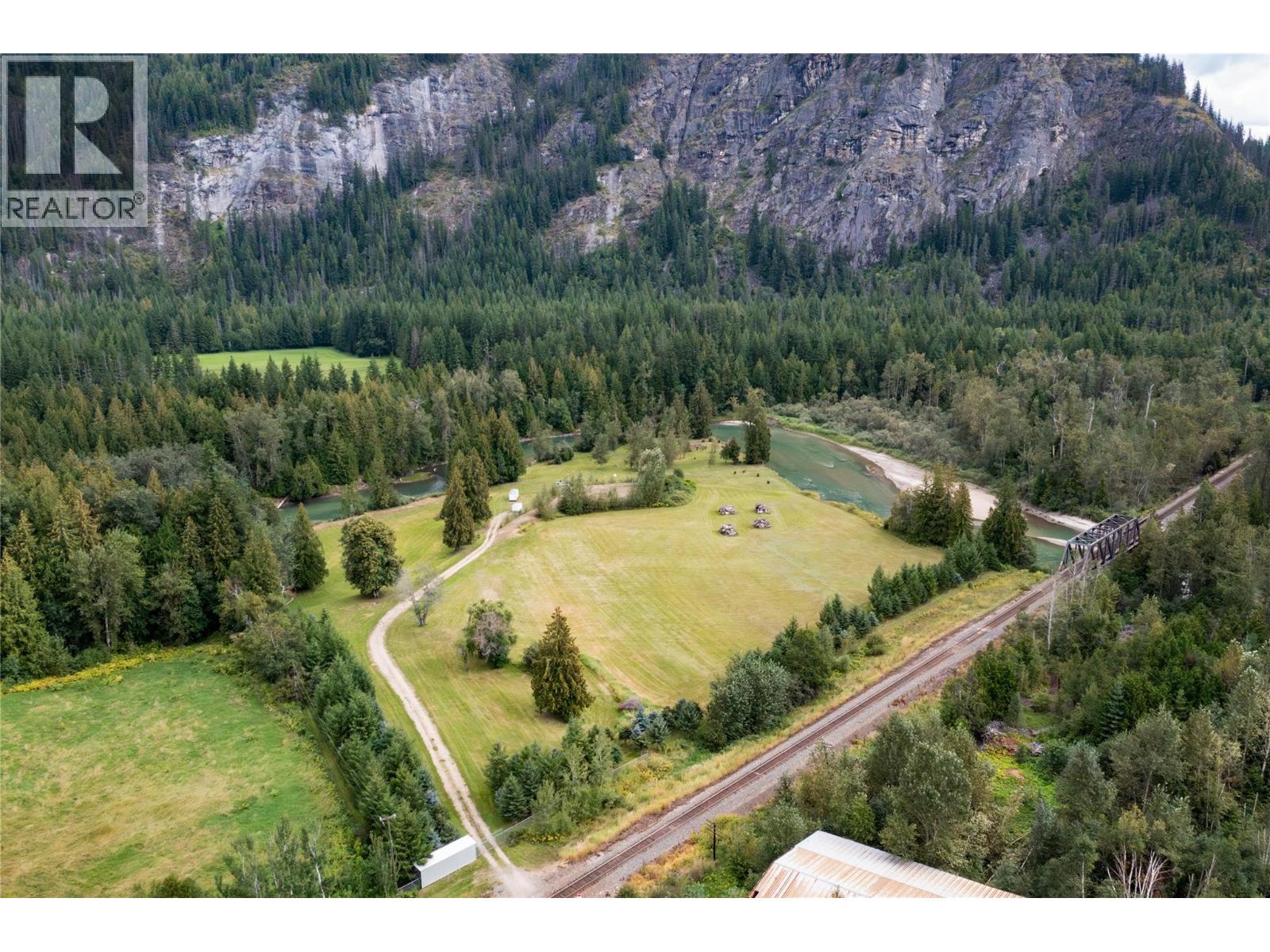  3099 Myllinemi Road, Sicamous