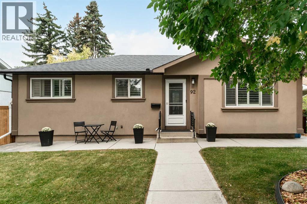 Photo 2 of 92 Baker Crescent Nw, Calgary AB