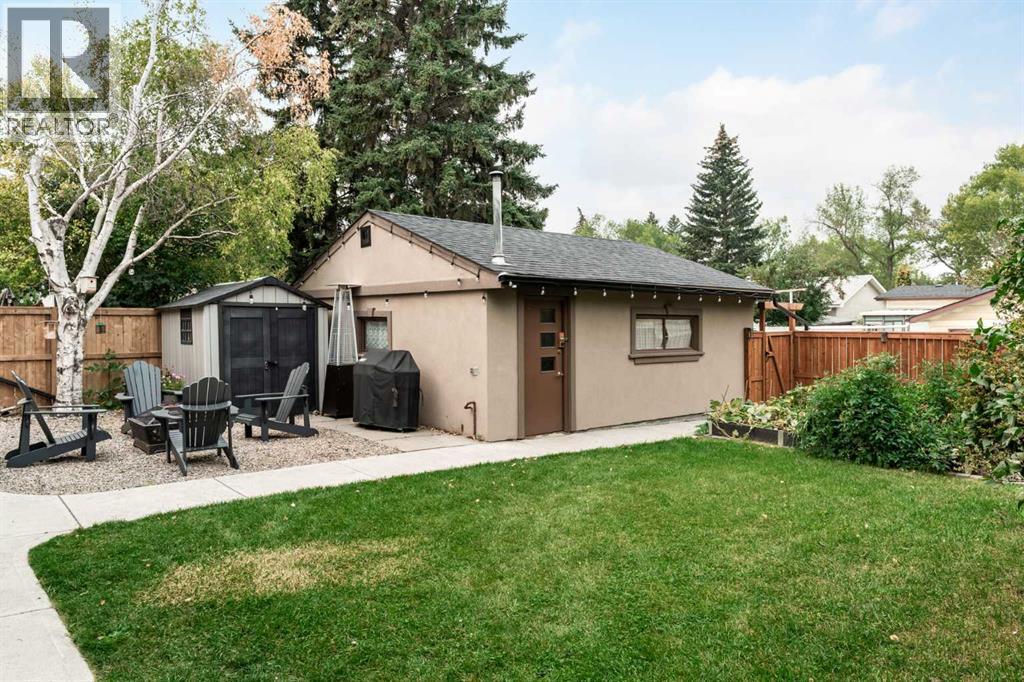 Photo 36 of 92 Baker Crescent Nw, Calgary AB