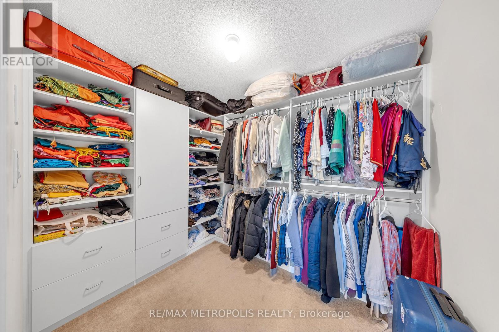Photo 23 of 128 Noble Drive, Bradford West Gwillimbury ON