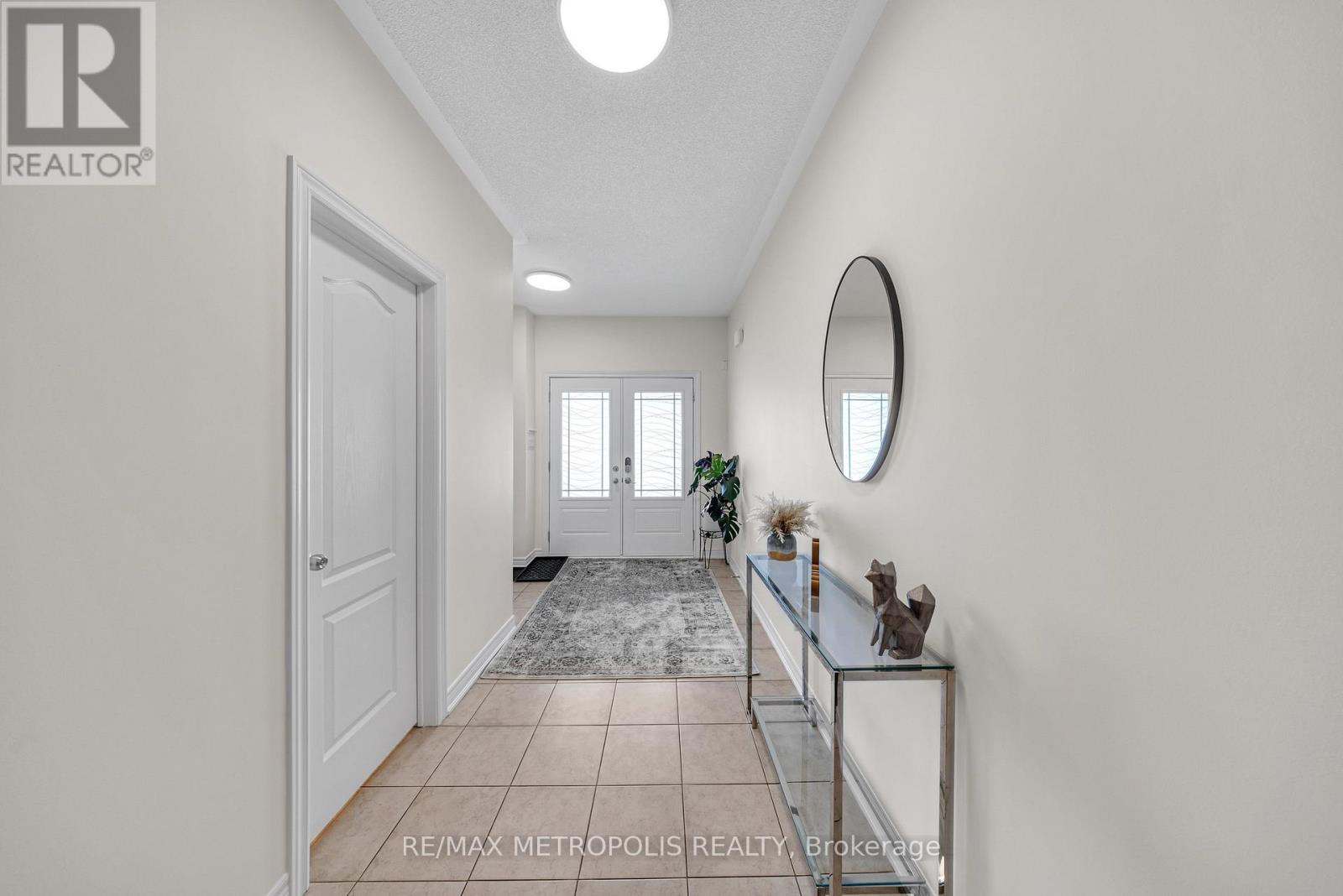 Photo 6 of 128 Noble Drive, Bradford West Gwillimbury ON