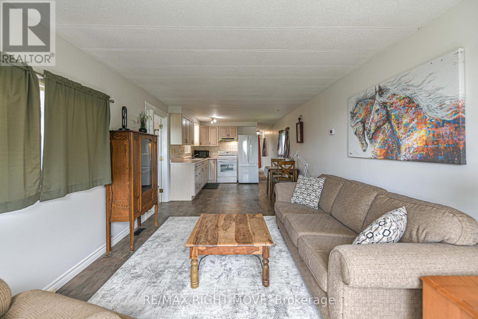 Photo 26 of 17 Balantrae Drive, Oromedonte ON