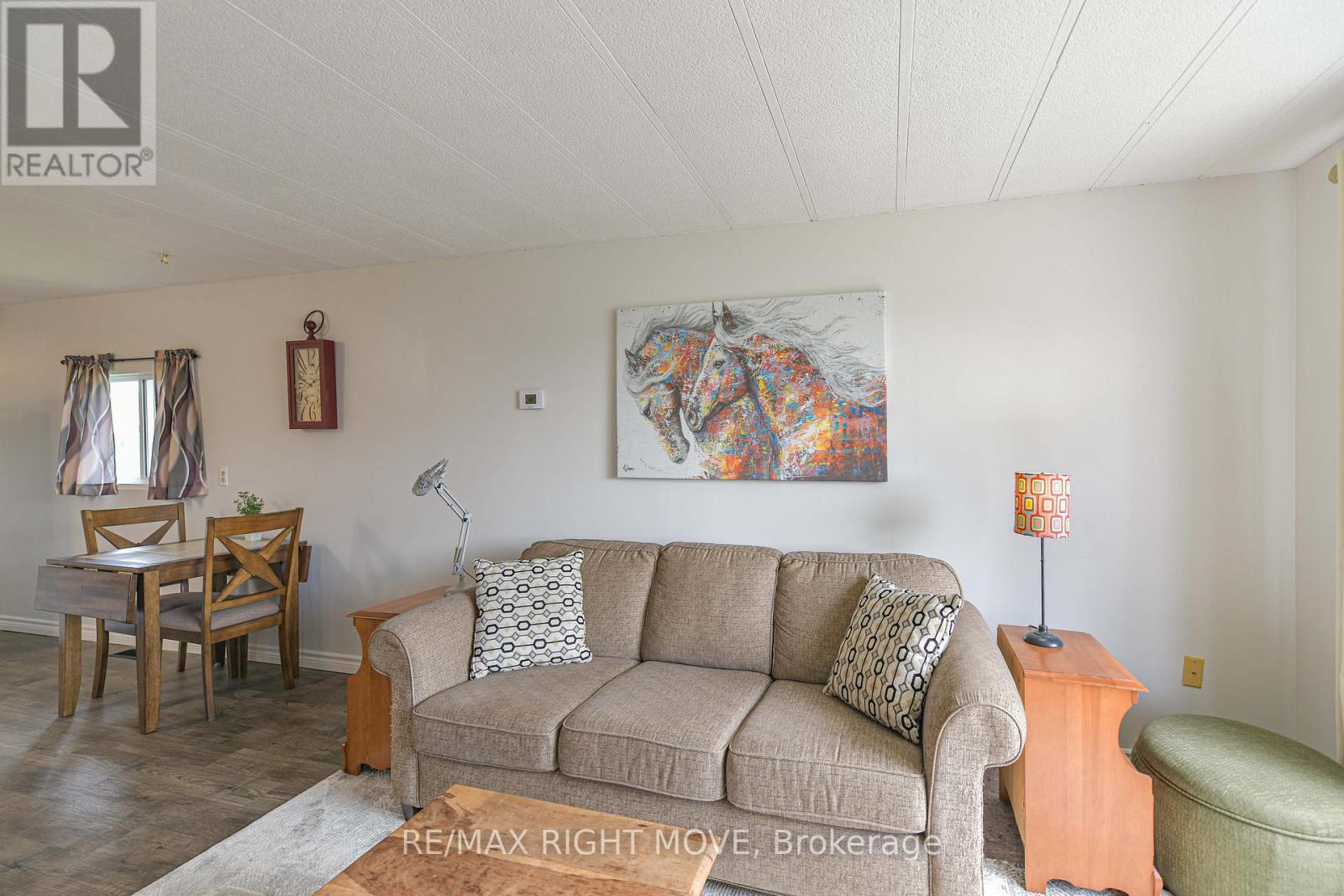 Photo 31 of 17 Balantrae Drive, Oromedonte ON